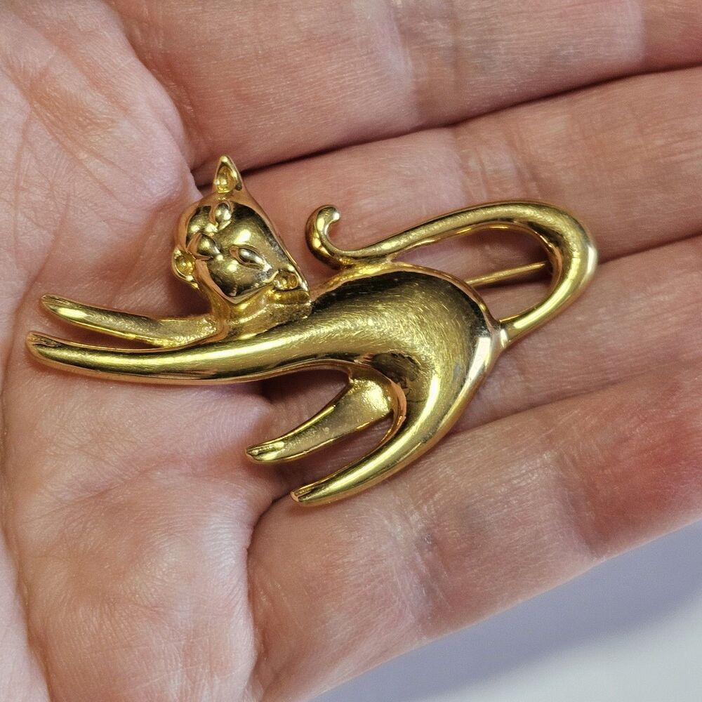 Vintage Monet Gold Tone Arched Back Kitty Cat Pin Brooch